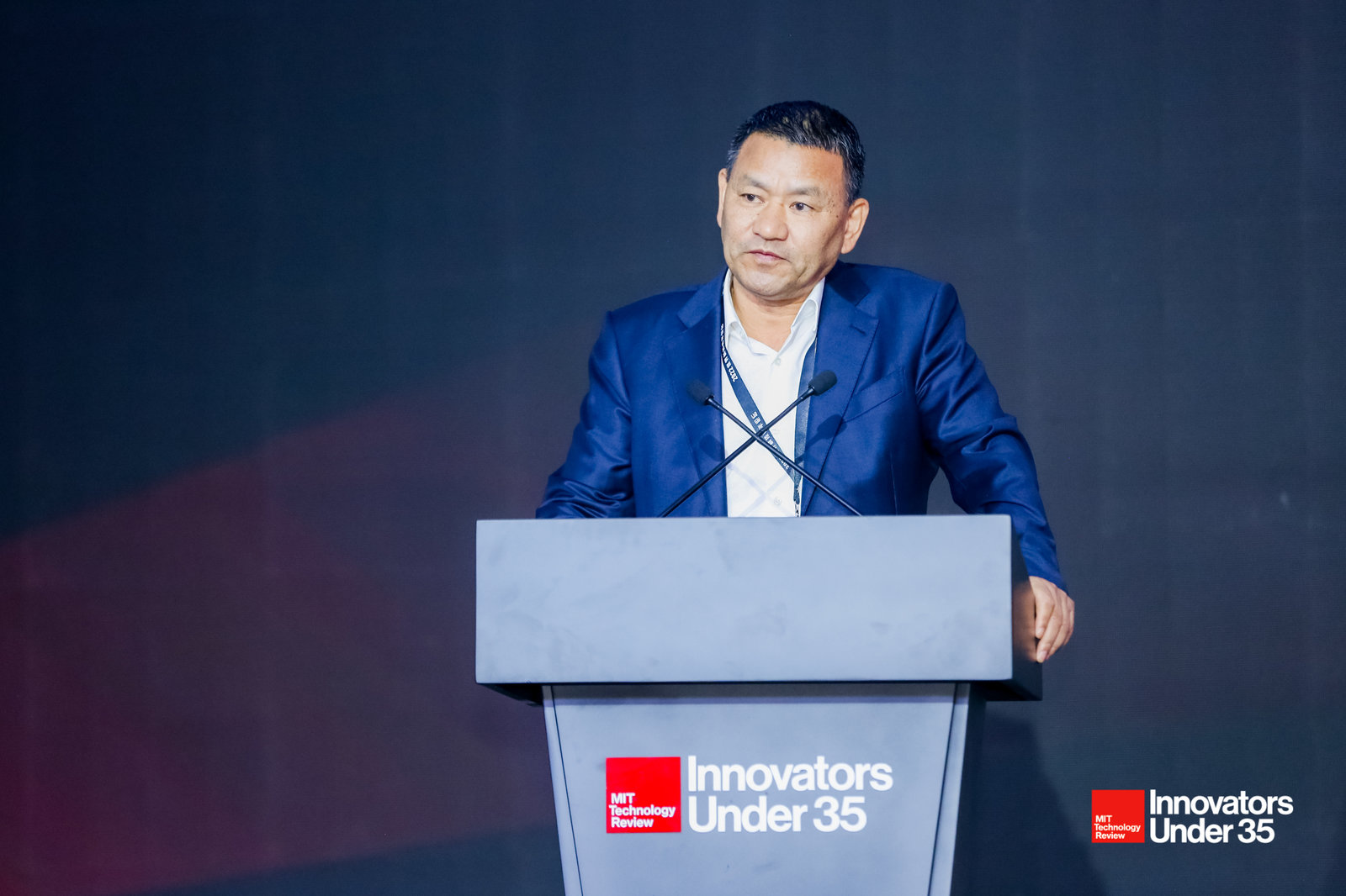 中国科学院院士,中国科学院基础医学与肿瘤研究所所长 谭蔚泓:领导